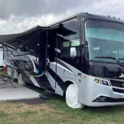 MOTORISÉ JAYCO PRECEPT 2022 - CHARLES JALBERT copie